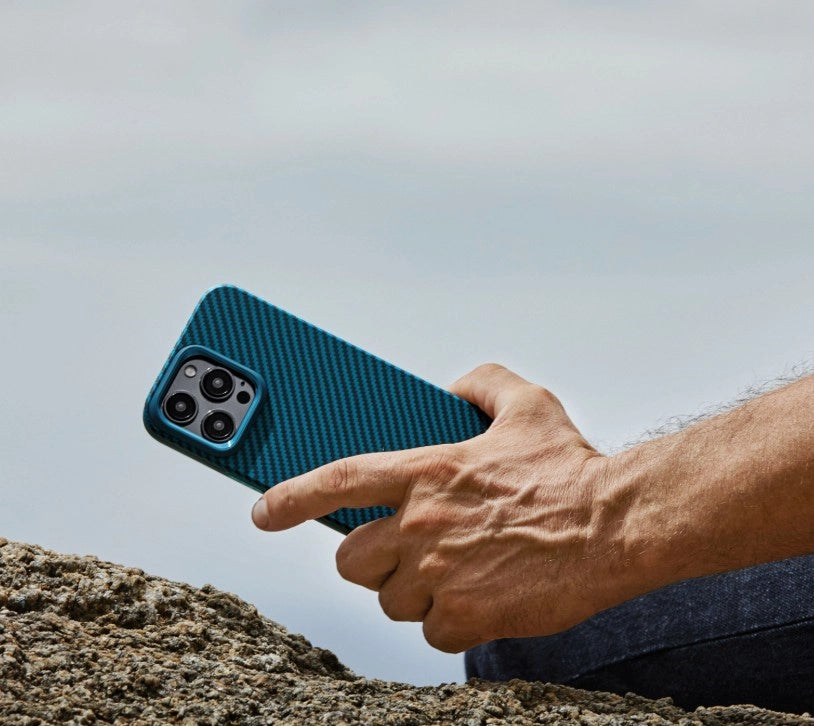 Funda MagEZ Pro 4 para iPhone Serie 15
