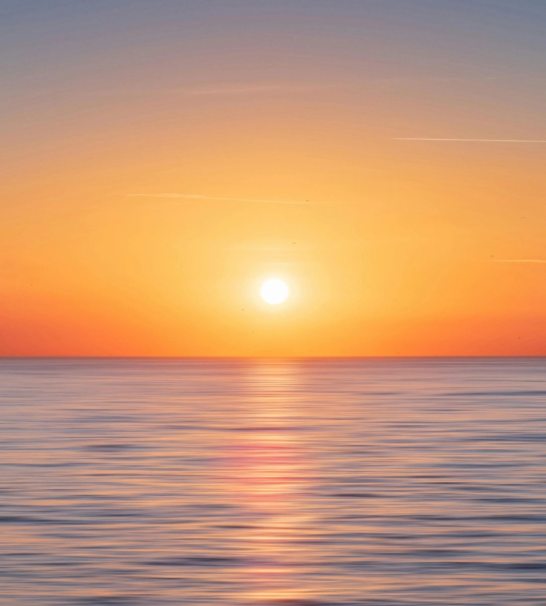 غروب الشمس وشروق القمر