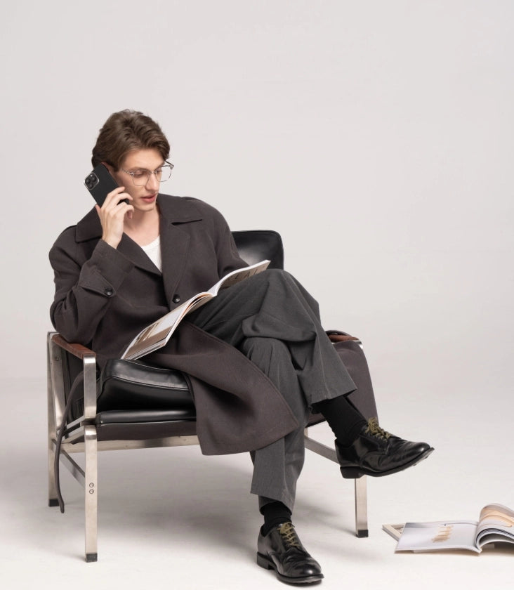 Classic iPhone 16 BGT Lifestyle 2