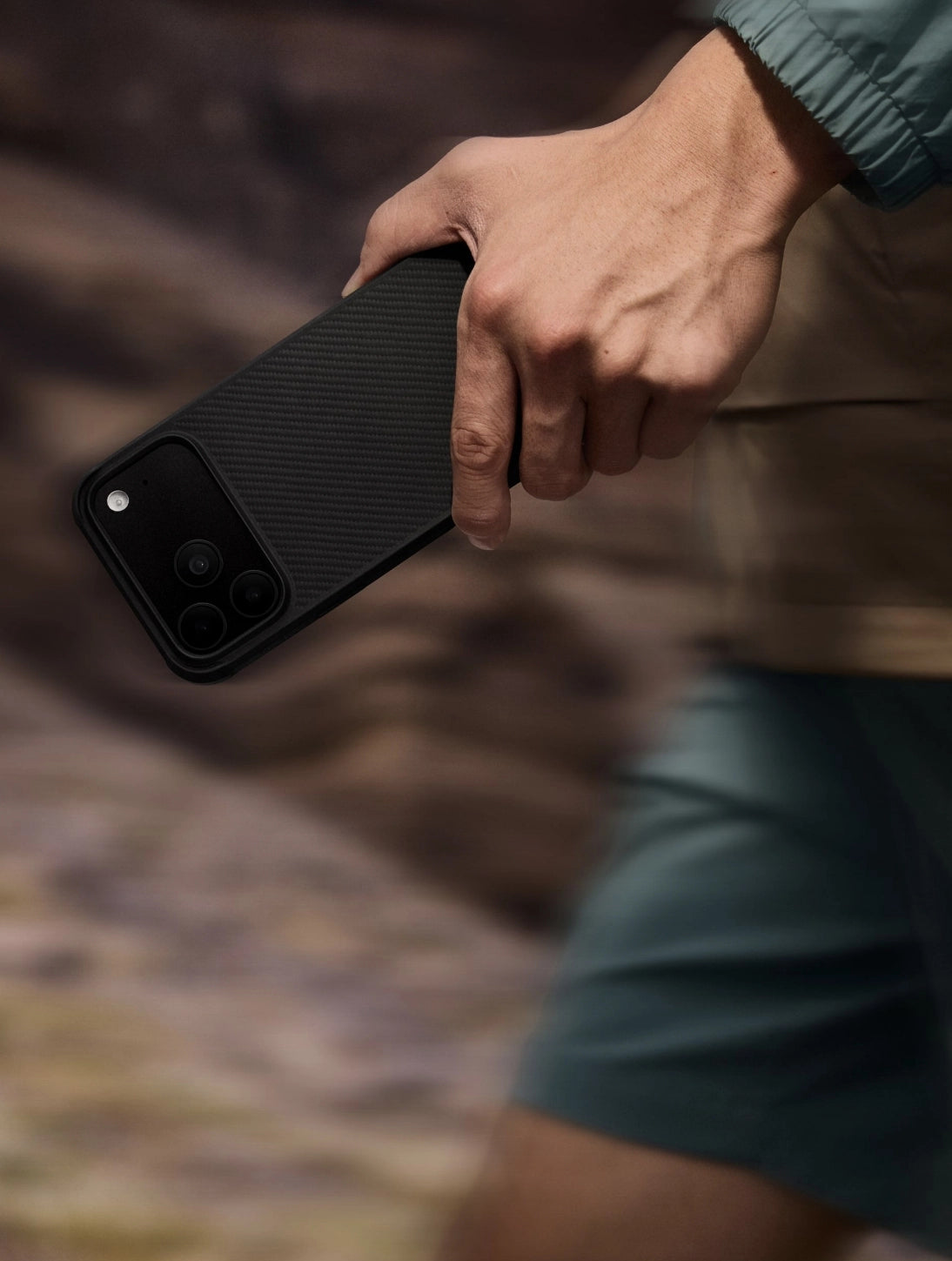 Pitaka รุ่น Aramid ProGuard Case - เคส iPhone 17 Pro - สี Black/Grey