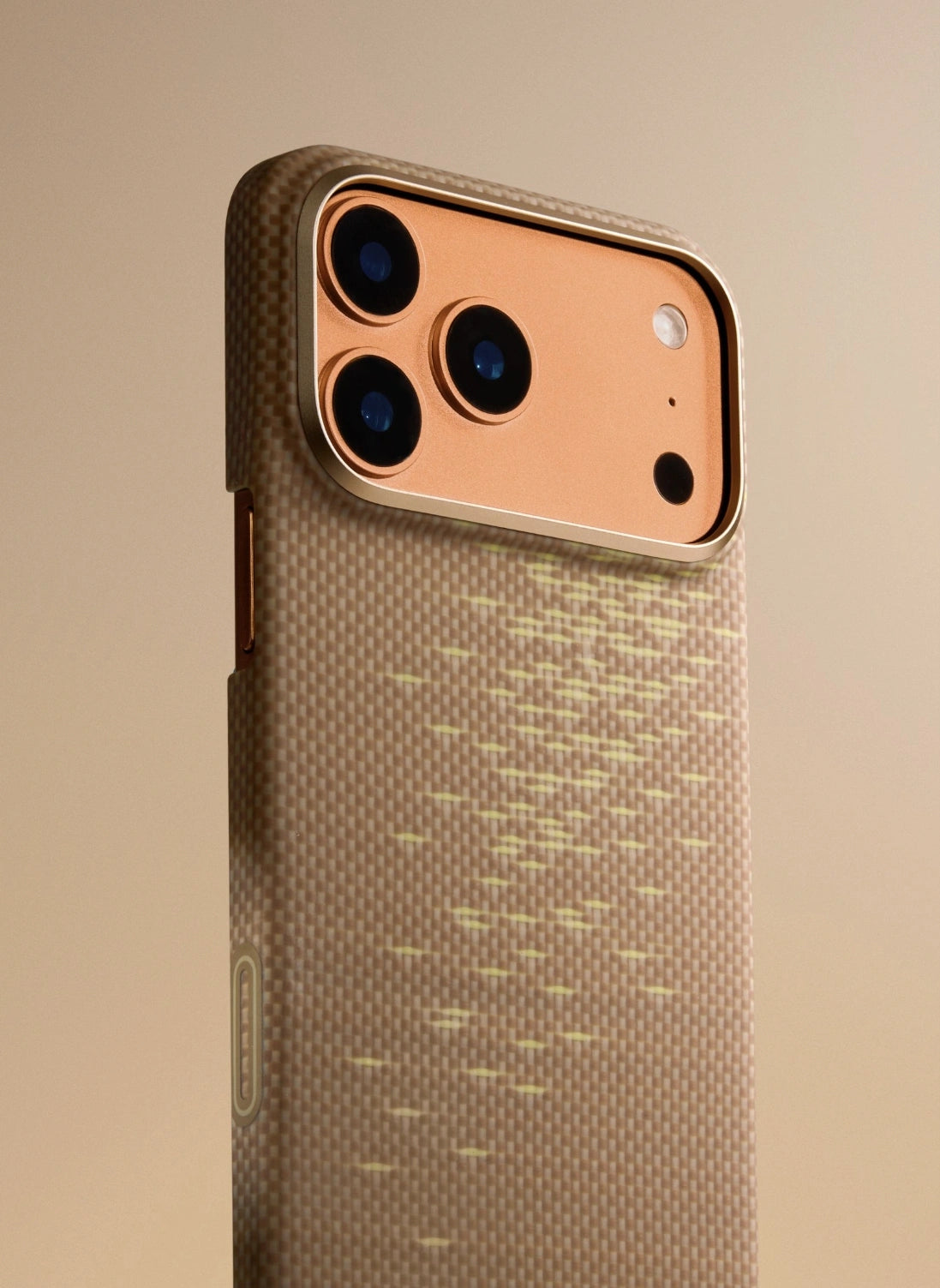 Pitaka รุ่น Glints of Gold - เคส iPhone 17 Pro - สี Golden Glint 28 Pitaka รุ่น Glints of Gold - เคส iPhone 17 Pro - สี Golden Glint