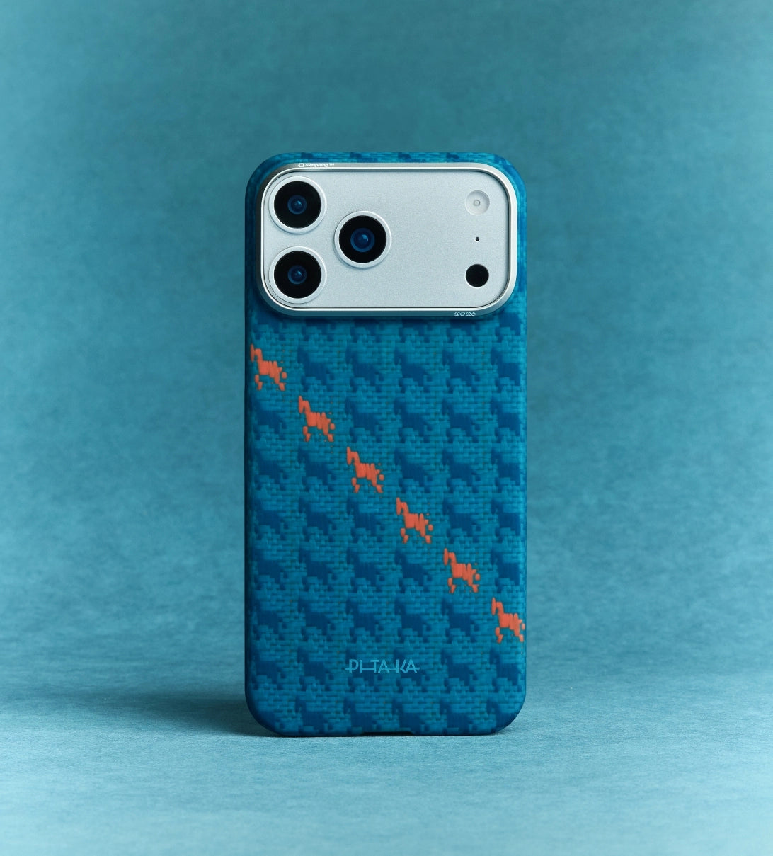 Husa Pitaka iPhone 16 Pro, Edge Case, Indigo, PitaTap™, MagSafe, Ultra Slim horse2026 style1 section3 2