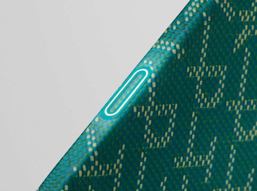 Husa pentru iPhone 17 Pro Max Pitaka Edge, MagEZ 7, Aramida 600D, Monogram, PitaTap™, MagSafe, Ultra Slim, Gold Green PITAKA Monogram Phone Cases