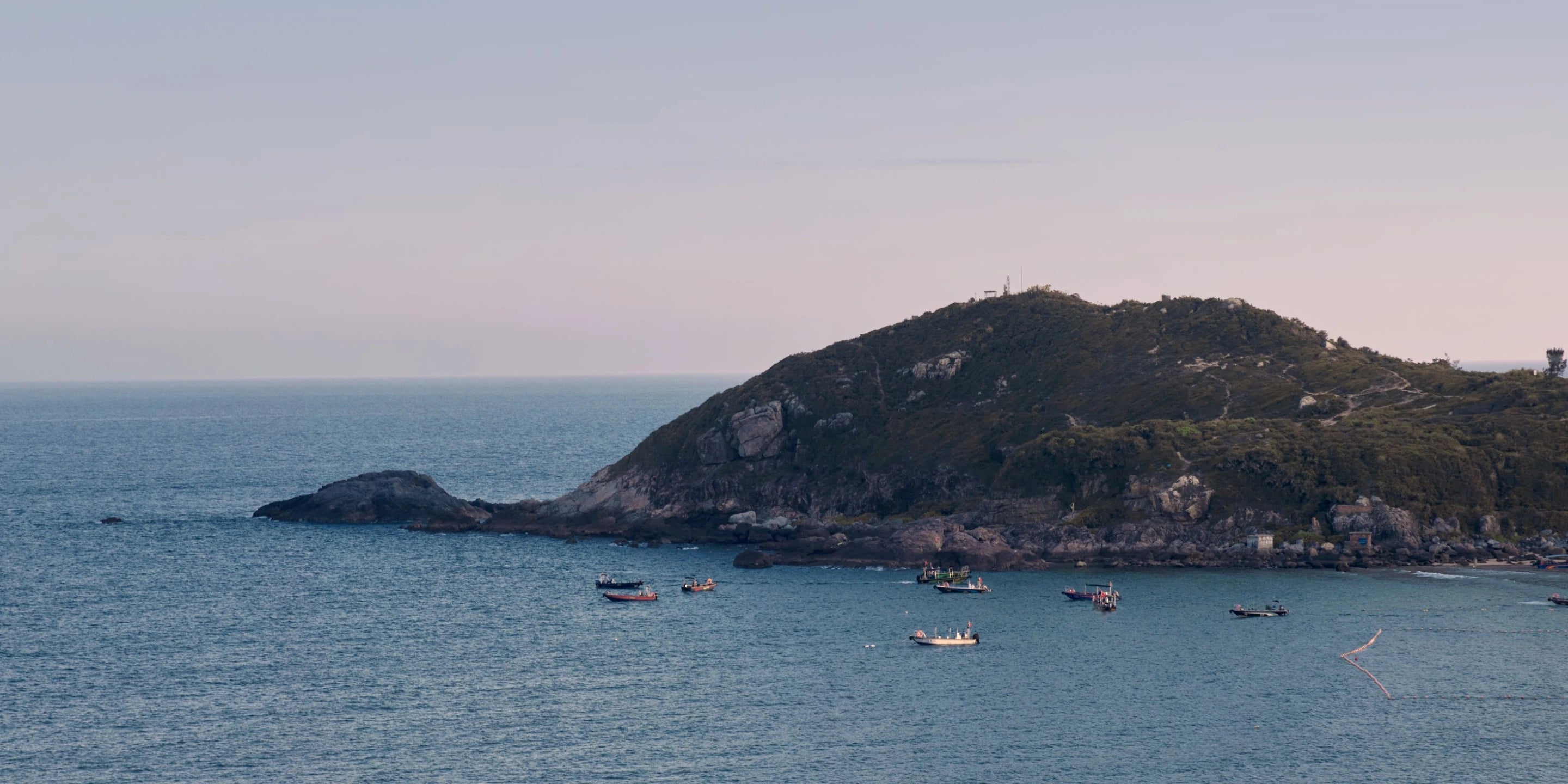 Sunset 2025 | PITAKA